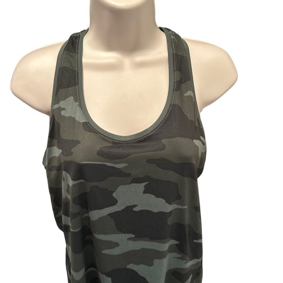 Athleta limitless Camo print keyholes Seamless Racerback Tank Top Women Size S - Picture 6 of 8